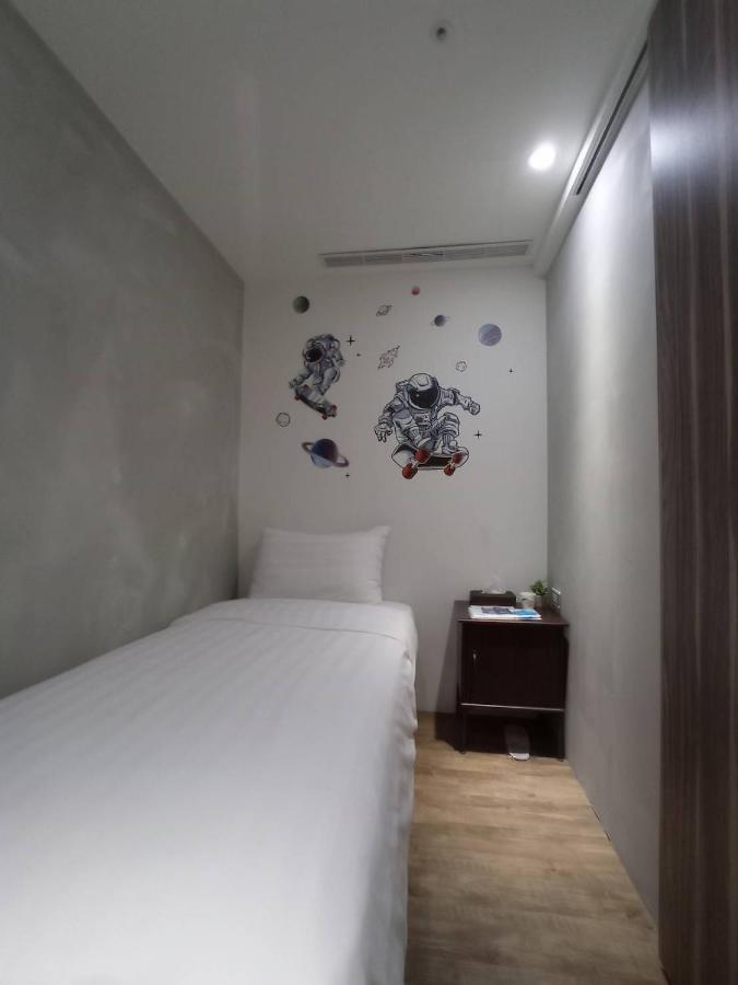 Meworld Hotel - Daan Taipei Exterior foto
